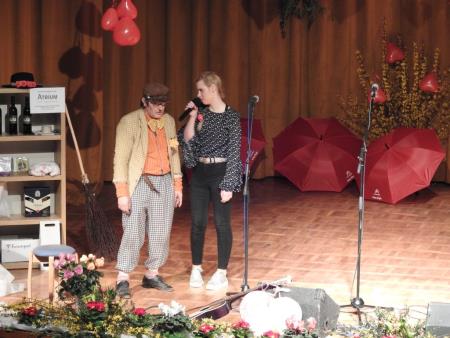 12. tradicionalni glasbeno-humoristični Valentinov koncert 86